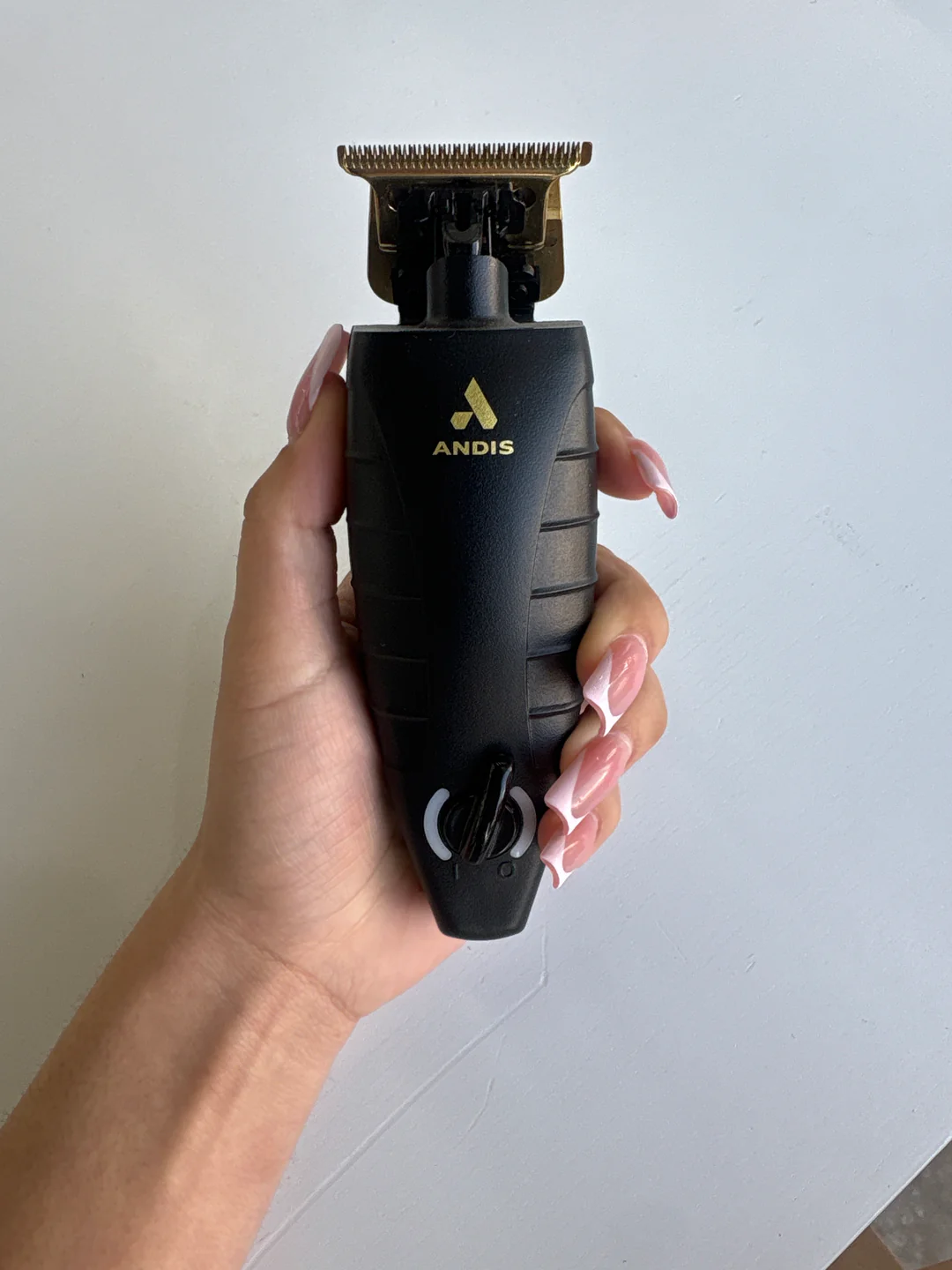 Andis GTX-EXO Cordless Li Trimmer - Image 6
